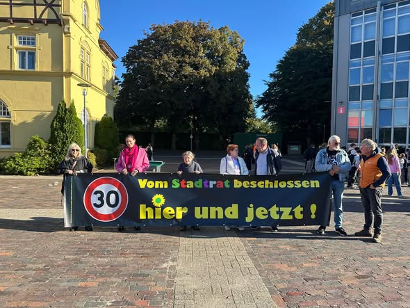 Tempo 30 vor dem Ulricianum